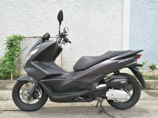 Pcx 150i allnew 2016 smart key วิ่ง1000โล รถบ้าน โอนให้ฟรี Pcx 150i allnew 2016 smart key วิ่ง1000โล รถบ้าน โอนให้ฟรี