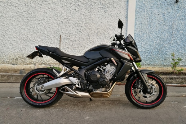 Cb650f abs 2015 รถบ้านแท้ มือเดียว Cb650f abs 2015 รถบ้านแท้ มือเดียว