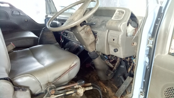 ขายหกล้อดั้มISUZU NPR120แรงฝาขาวสภาพพร้อมใช้เอกสารเล่มชุดโอนพร้อมโทไอดี0843923995
