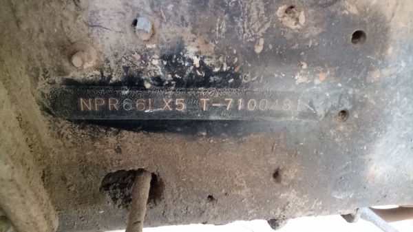 ขายหกล้อดั้มISUZU NPR120แรงฝาขาวสภาพพร้อมใช้เอกสารเล่มชุดโอนพร้อมโทไอดี0843923995