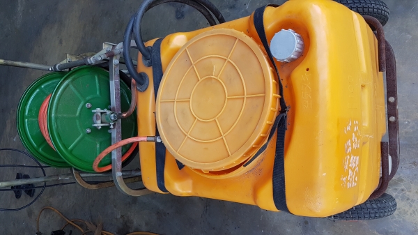 ชุดปั้มอัดฉีดพร้อมถังขนาด 100ลิตร นำเข้าจากญี่ปุ่น พร้อมใช้งาน