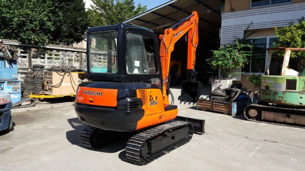 ขาย รถขุด HITACHI รุ่น EX30-2- มือสองญี่ปุ่น แทรกเหล็ก พร้อมหัวเก๋ง มีไลน์กระแทก สลัก บูท เอวแน่น 100\% สวยพร้อมใช้งาน มือถือ/LINE ID : 0818753444
