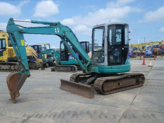 ขายKOMATSU PC40MR-1  เก่าญี่ปุ่นแท้  สภาพสวย เดิมๆๆ  ยังไม่เคยใช้งานในไทย  โทร  089-3818694  ดวงนภา