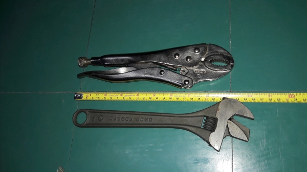 ขายคีมล็อกและประแจเลื่อนTAPARIA MADE IN INDIA.แพ็คคู่ 2ตัว เก่าเก็บรุ่นเก่า