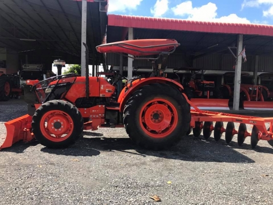 ขายรถไถคูโบต้า #M7040(4WD)2เพลา ทำงาน 1,900ชั่วโมงใบมีดดันดินและผาน7 ราคา 528,000 บาท สนใจโทร 081-9136451. 087-8390653 ขอดูรูปทาง Line:Bow6451  สภาพพร้อมใช้งาน เครื่องดี เกียร์ดี  #เล่มทะเบียนพร้อม. #จัดส่งฟรีทั่วไทย