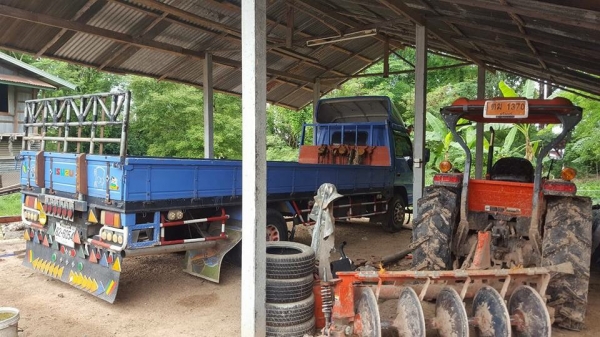Isuzu NQR 150แรงห้างแท้ปี43 ยาว5.5ม สวยเดิมบาง เล่มพร้อมโอน Isuzu NQR 150แรงห้างแท้ปี43 ยาว5.5ม สวยเดิมบาง เล่มพร้อมโอน
