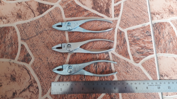 คีม ปากขยาย ติดรถ TOYOTA ขนาด 16เซนติเมตร คีม ปากขยาย ติดรถ TOYOTA ขนาด 16เซนติเมตร