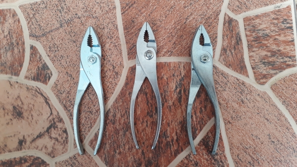 คีม ปากขยาย ติดรถ TOYOTA ขนาด 16เซนติเมตร คีม ปากขยาย ติดรถ TOYOTA ขนาด 16เซนติเมตร