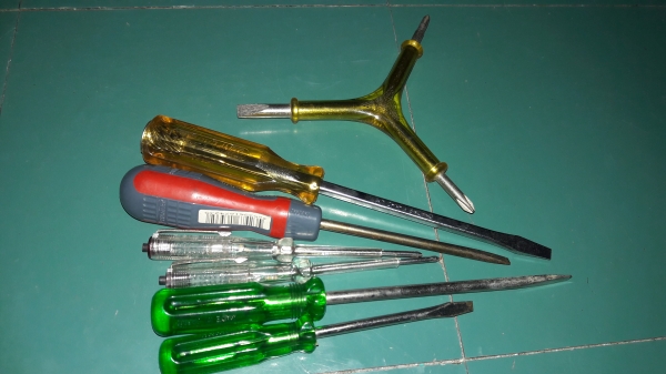 ขายไขควง1กอง ชุด7ชิ้น เก่าเก็บ