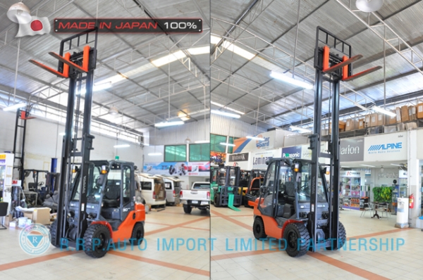 ขายรถโฟล์คลิฟท์มือสอง TOYOTA รุ่น 8FD30-13265 นำเข้าจากประเทศญี่ปุ่น 100\% ไม่เคยใช้งานในไทย