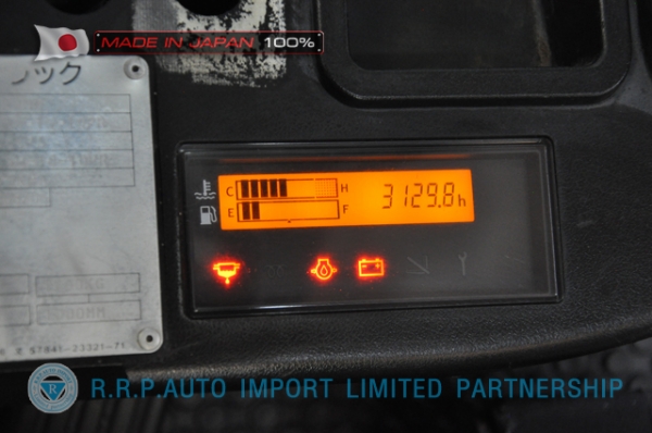 ขายรถโฟล์คลิฟท์มือสอง TOYOTA รุ่น 8FD30-13265 นำเข้าจากประเทศญี่ปุ่น 100\% ไม่เคยใช้งานในไทย