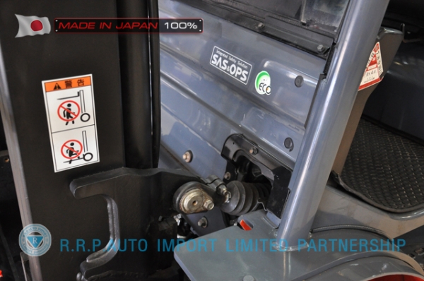 ขายรถโฟล์คลิฟท์มือสอง TOYOTA รุ่น 8FD30-13265 นำเข้าจากประเทศญี่ปุ่น 100\% ไม่เคยใช้งานในไทย