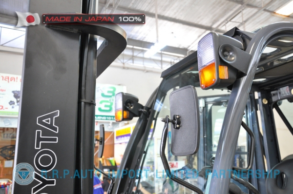 ขายรถโฟล์คลิฟท์มือสอง TOYOTA รุ่น 8FD30-13265 นำเข้าจากประเทศญี่ปุ่น 100\% ไม่เคยใช้งานในไทย