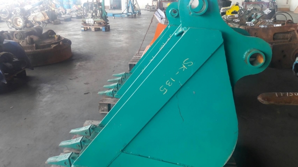 ขาย บุ้งกี๋ ประปา รถขุด120 ขนาด กว้าง 55 cm/ สลัก 65mm ของใหม่ ยังไม่ได้ใช้งาน ขายราคา 23,000 บาท ขาย บุ้งกี๋ ประปา รถขุด120 ขนาด กว้าง 55 cm/ สลัก 65mm ของใหม่ ยังไม่ได้ใช้งาน ขายราคา 23,000 บาท