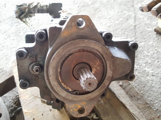 ปั้มไฮดรอลิค PC50UU-2E ราคา 45000