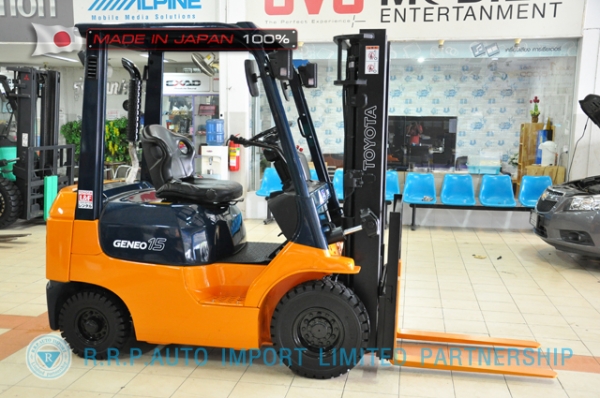 ขายรถโฟล์คลิฟท์มือสอง TOYOTA รุ่น 7FD15-18437 นำเข้าจากประเทศญี่ปุ่น 100\% ไม่เคยใช้งานในไทย