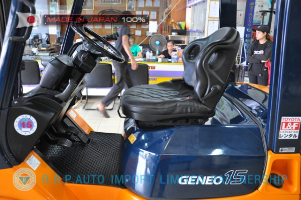 ขายรถโฟล์คลิฟท์มือสอง TOYOTA รุ่น 7FD15-18437 นำเข้าจากประเทศญี่ปุ่น 100\% ไม่เคยใช้งานในไทย