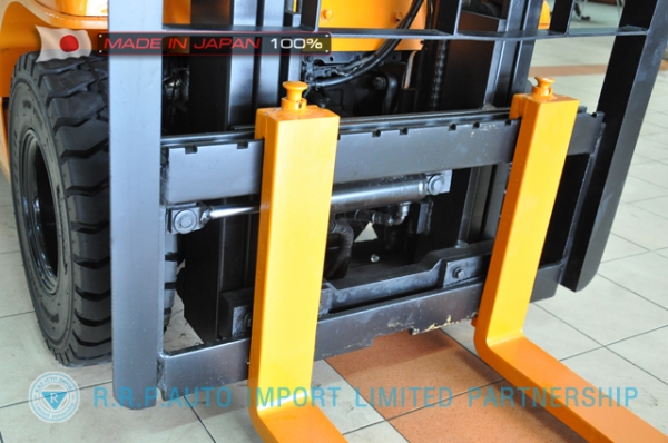 ขายรถโฟล์คลิฟท์มือสอง TOYOTA รุ่น 7FD15-18437 นำเข้าจากประเทศญี่ปุ่น 100\% ไม่เคยใช้งานในไทย