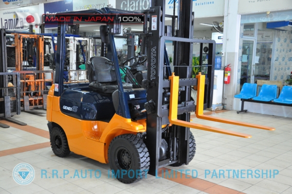 ขายรถโฟล์คลิฟท์มือสอง TOYOTA รุ่น 7FD15-18437 นำเข้าจากประเทศญี่ปุ่น 100\% ไม่เคยใช้งานในไทย