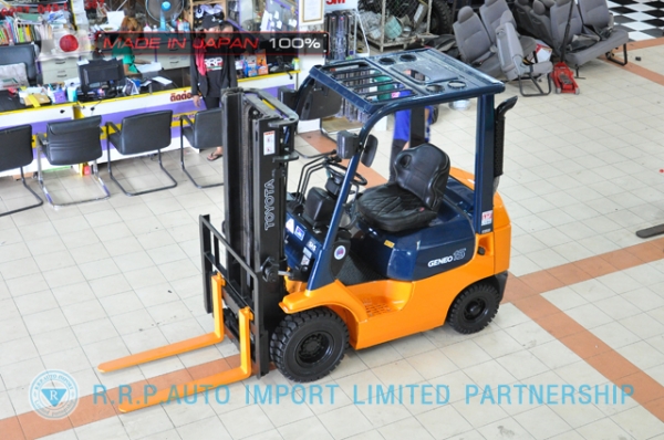 ขายรถโฟล์คลิฟท์มือสอง TOYOTA รุ่น 7FD15-18437 นำเข้าจากประเทศญี่ปุ่น 100\% ไม่เคยใช้งานในไทย