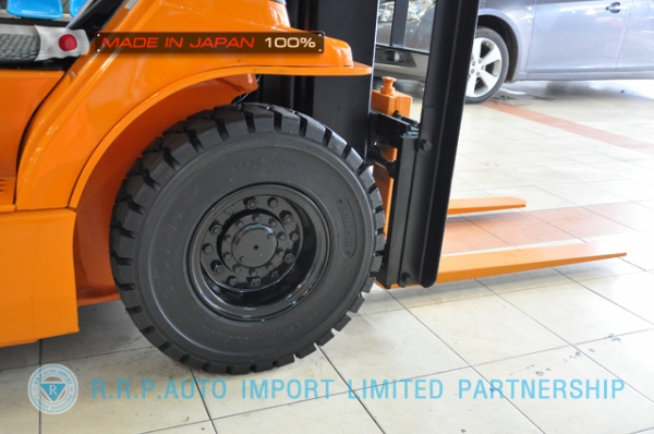 ขายรถโฟล์คลิฟท์มือสอง TOYOTA รุ่น 7FD15-18437 นำเข้าจากประเทศญี่ปุ่น 100\% ไม่เคยใช้งานในไทย