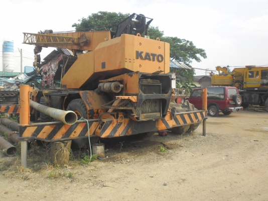 ขายรถเครนมือสองขนาด 20 ตัน สนใจติดต่อคุณรัตนศักดิ์ โทร.081-7621704