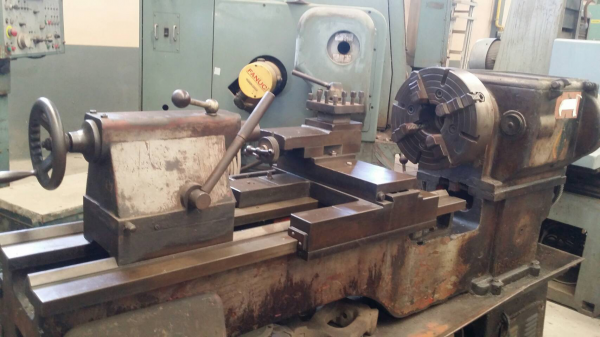 เครื่องกลึง6ฟุตไฟบ้าน TASHING อุปกรณ์ครบ ถอดคอม้าได้ มีรอก-เครน-เครื่องจักรให้เลือกอีกนับ1,000รายการwww.paholgro