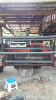 รถเกี่ยวข้าว DC 60 plus  นิ้วสปริง  ปี 54