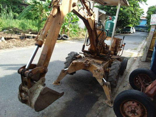 ขาย KOMATSU WB04 ดันหน้าขุดหลัง ขาย KOMATSU WB04 ดันหน้าขุดหลัง