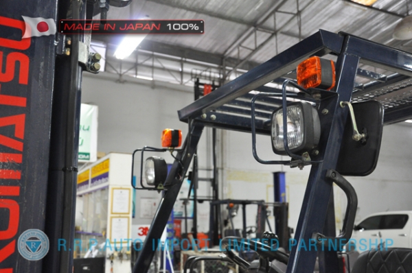 ขายรถโฟล์คลิฟท์มือสอง KOMATSU รุ่น FG30H-490448 นำเข้าจากประเทศญี่ปุ่น 100\% ไม่เคยใช้งานในไทย