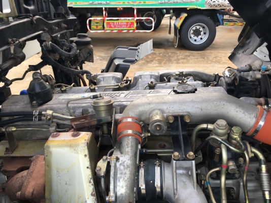 ขายด่วนสิบล้อดั้มสามมิตร320ปี48 มีระบบลาก สภาพสวยเดิมๆบางๆ