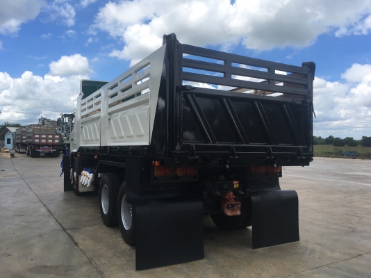 ขายด่วนสิบล้อดั้มสามมิตร320ปี48 มีระบบลาก สภาพสวยเดิมๆบางๆ