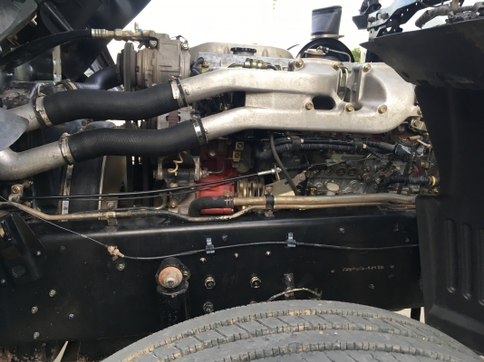 ขายด่วนสิบล้อดั้มสามมิตร320ปี48 มีระบบลาก สภาพสวยเดิมๆบางๆ