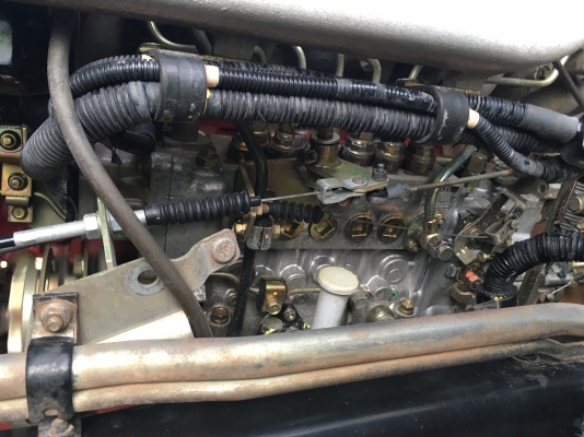 ขายด่วนสิบล้อดั้มสามมิตร320ปี48 มีระบบลาก สภาพสวยเดิมๆบางๆ