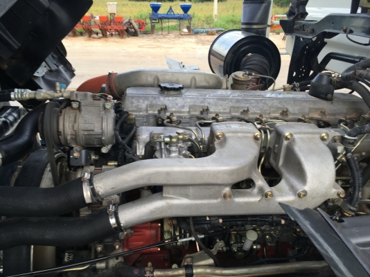 ขายด่วนสิบล้อดั้มสามมิตร320ปี48 มีระบบลาก สภาพสวยเดิมๆบางๆ