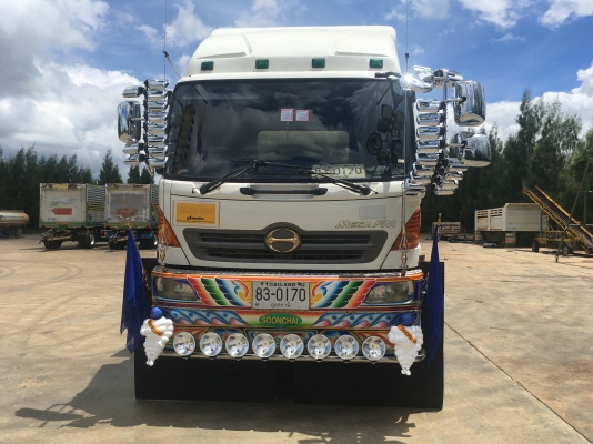 ขายด่วนสิบล้อดั้มสามมิตร320ปี48 มีระบบลาก สภาพสวยเดิมๆบางๆ