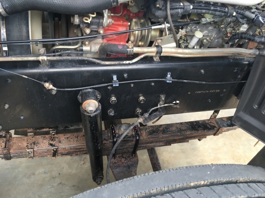 ขายด่วนสิบล้อดั้มสามมิตร320ปี48 มีระบบลาก สภาพสวยเดิมๆบางๆ