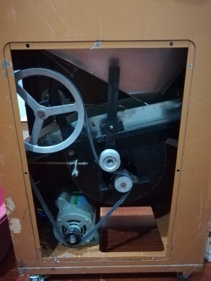 เครื่องคัดหิน A-150 เก่าญี่ปุ่น กำลังการผลิต 300 กิโลกรัม/ชม. เครื่องคัดหิน A-150 เก่าญี่ปุ่น กำลังการผลิต 300 กิโลกรัม/ชม.