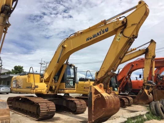 ขาย 1,350,000 บาท รถแบคโฮ KOMATSU PC200-8 ใช้งาน 15,xxx ชั่วโมง สภาพสวย พร้อมใช้งาน เอกสารเล่มทะเบียน   รถอยู่ บางนา โทร&amp;ไอดีไลน์ 0610710295