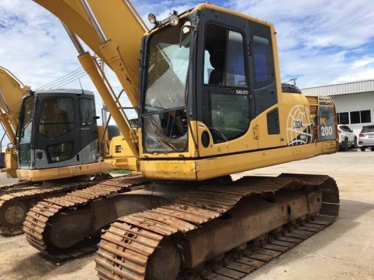 ขาย 1,350,000 บาท รถแบคโฮ KOMATSU PC200-8 ใช้งาน 15,xxx ชั่วโมง สภาพสวย พร้อมใช้งาน เอกสารเล่มทะเบียน   รถอยู่ บางนา โทร&amp;ไอดีไลน์ 0610710295