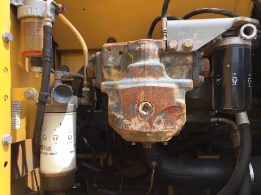 ขาย 1,350,000 บาท รถแบคโฮ KOMATSU PC200-8 ใช้งาน 15,xxx ชั่วโมง สภาพสวย พร้อมใช้งาน เอกสารเล่มทะเบียน   รถอยู่ บางนา โทร&amp;ไอดีไลน์ 0610710295