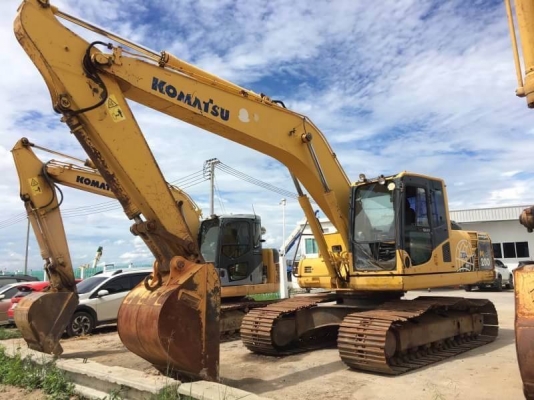 ขาย 1,350,000 บาท รถแบคโฮ KOMATSU PC200-8 ใช้งาน 15,xxx ชั่วโมง สภาพสวย พร้อมใช้งาน เอกสารเล่มทะเบียน   รถอยู่ บางนา โทร&amp;ไอดีไลน์ 0610710295