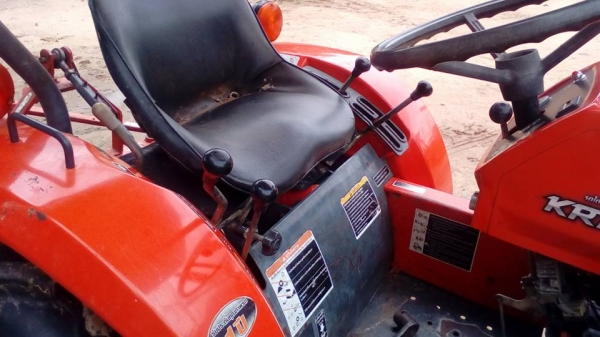 นั่งขับ KRT140 ดันหน้า ผาลหลัง ล้อเหล็ก เล่มทะเบียนพร้อม