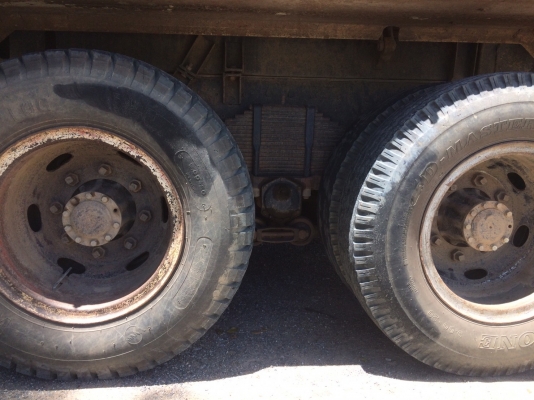 Hino เจ้าอินทรี FM 176  เครื่อง HO7D 195 แรง มีสโล ช่วงล่าง 3M ทะเบียนพร้อม #ราคาขาย 650,000 บาท #ราคานี้รวมเก็บสีหัวให้ด้วยค่ะ