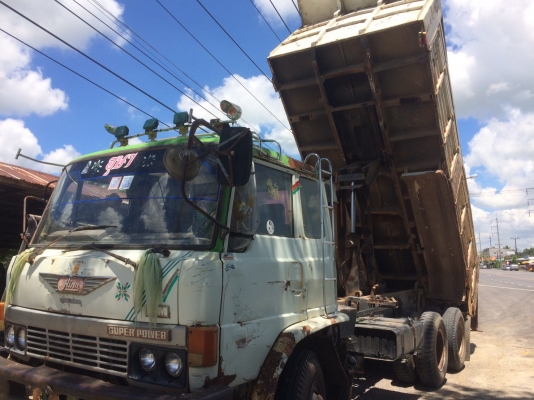 Hino เจ้าอินทรี FM 176  เครื่อง HO7D 195 แรง มีสโล ช่วงล่าง 3M ทะเบียนพร้อม #ราคาขาย 650,000 บาท #ราคานี้รวมเก็บสีหัวให้ด้วยค่ะ