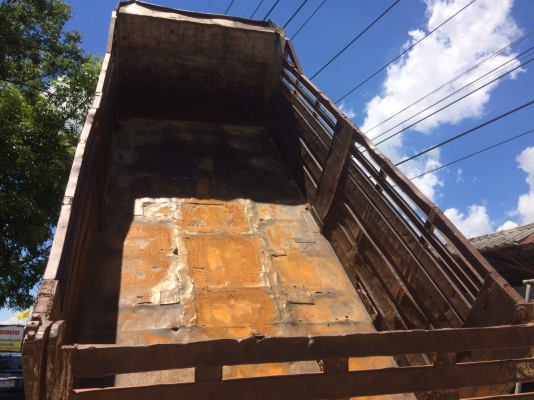 Hino เจ้าอินทรี FM 176  เครื่อง HO7D 195 แรง มีสโล ช่วงล่าง 3M ทะเบียนพร้อม #ราคาขาย 650,000 บาท #ราคานี้รวมเก็บสีหัวให้ด้วยค่ะ