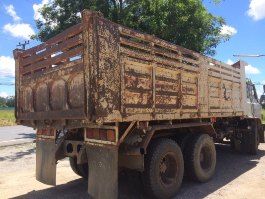 Hino เจ้าอินทรี FM 176  เครื่อง HO7D 195 แรง มีสโล ช่วงล่าง 3M ทะเบียนพร้อม #ราคาขาย 650,000 บาท #ราคานี้รวมเก็บสีหัวให้ด้วยค่ะ