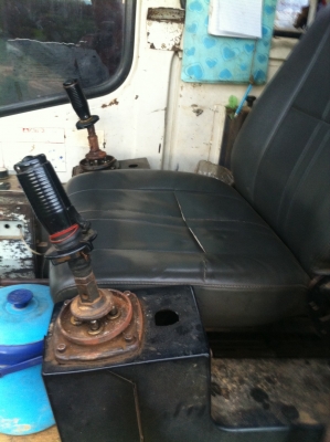 ขาย Kato เครื่องดี ปั๊มดี โช่ใหม่หนึ่งข้าง ใช้งานดีมีแอร์พร้อม  420000 บาท โทร. 088-2807608