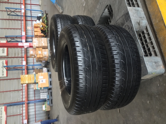 ยาง Maxxis 265 65 17 ปลายปี16 ดอกเต็ม ไม่มีปะ ใช้ยาว ราคาไม่แพง