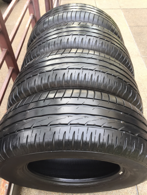 ยาง Maxxis 265 65 17 ปลายปี16 ดอกเต็ม ไม่มีปะ ใช้ยาว ราคาไม่แพง